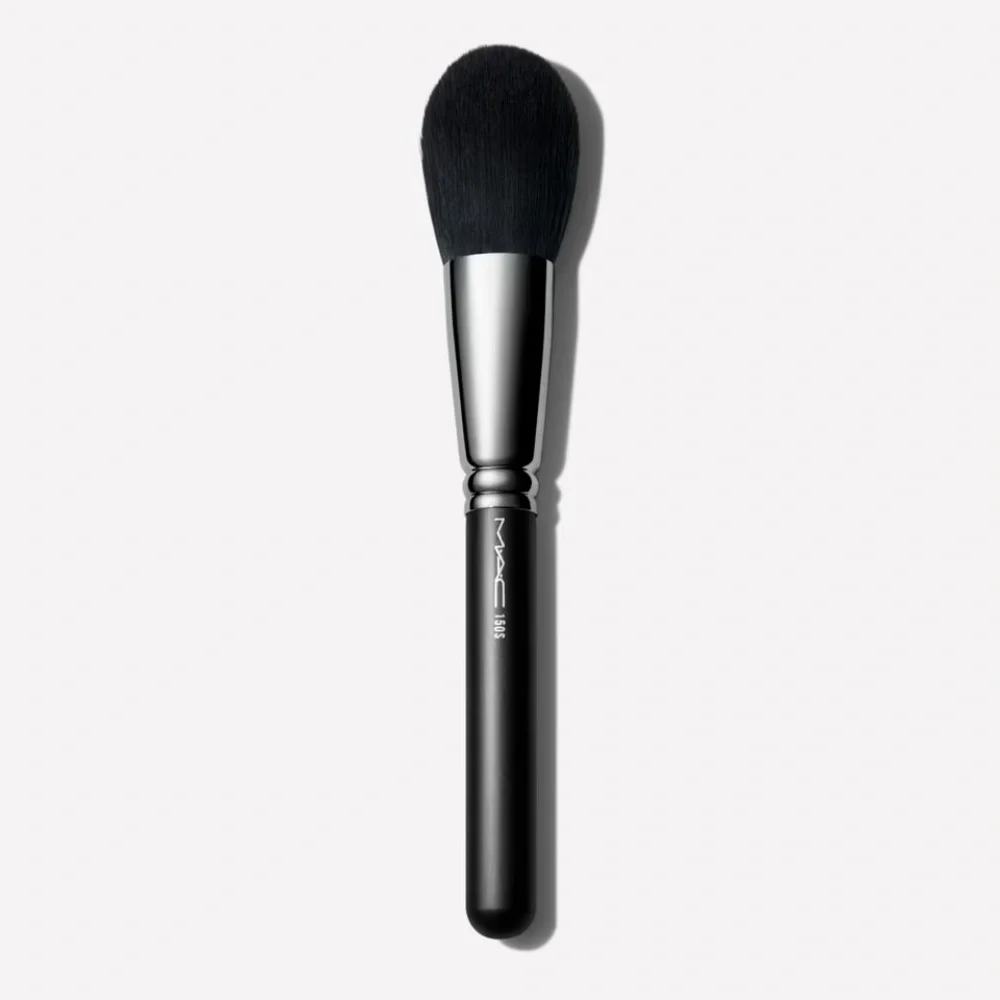 150S Mac Cosmetics Synthetic Large Powder Brush Brand New in Package Authentic